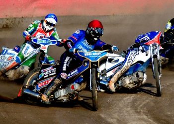 Passningen #189 : Finnkamp, fotbollsdöd och speedwayslutspel (med Calle)