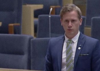 Bra grillning av SD-politiker som vill ha tack av Morgan Johansson