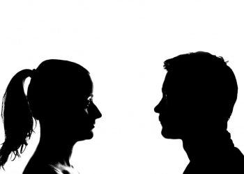 Hur får vi kvinnor att rösta som män?