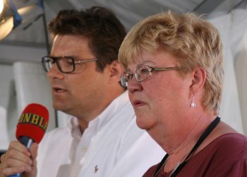 Börjar Lena Mellin förstå att hon snart är arbetslös?