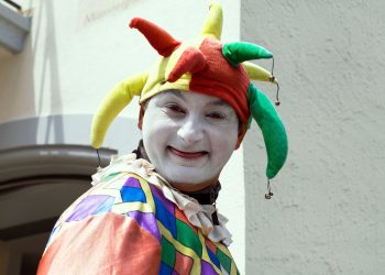 Sverige vaknar #70: Clownsverige fortsätter leverera