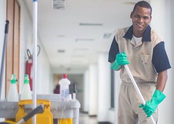 Falsk städfirma stjäl från offer för sprängning