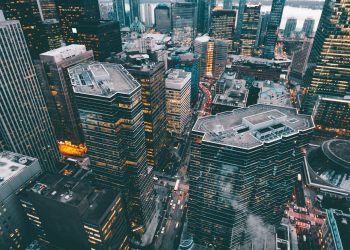 Experterna undrar varför folk flyr storstäderna