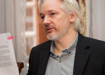 Julian Assange ansöker om frigivning mot borgen – hävdar smittorisk i fängelse