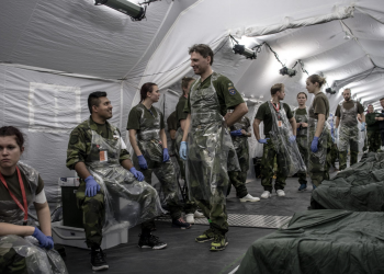 Försvarsmakten rycker in – fältsjukhus byggs i Stockholm