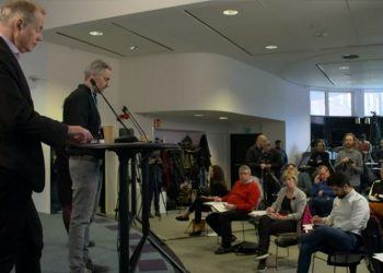 De äldre smittas fortfarande i låg takt, enligt Folkhälsomyndigheten