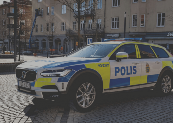 När polisen blir förövare
