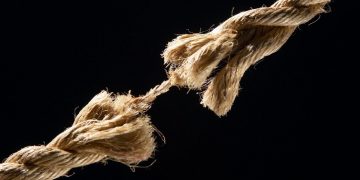 Är samhället för skört för att överleva?