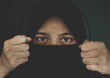 Är det dags att förbjuda slöjan i Sverige?